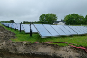  Solarfeld (1) –das bereits in Braedstrup vorhandene Solarfeld wird noch stark erweitert 