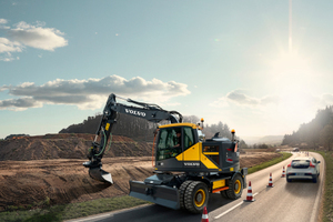  Der neue Kurzheckbagger Volvo EWR150E wird auf der Bauma sein Debüt geben. 