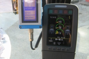  Das Touch-Display von OilQuick zur Bedienung des Werkzeugidentsystems „Tool Control“ 