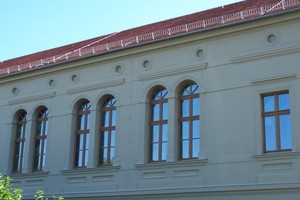  Die Fassade erstrahlt nach der gelungenen Sanierung in neuem Glanz. 