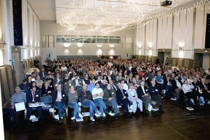  Großes Interesse an der Grundstücksentwässerung füllte den Goldsaal in den Westfalenhallen anlässlich des 1. Deutschen Tages der Grundstücksentwässerung am 13.05.2009Foto: TAH 