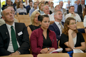  Die Vorträge der Preisträger und Keynote-Speaker stießen beim fachkundigen Publikum im dicht gefüllten Oskar-von-Miller-Forum auf reges Interesse. 