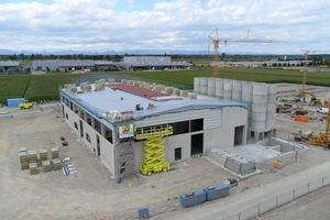  Das neue Werk in Herbolzheim im RohbauFoto: Kann, Bendorf 