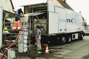  Dank der DIBT-Zulassung hat der lineTEC SP-Liner ab sofort auch in der Hauptkanalisation „freie Bahn“: Installation eines SP-Liners durch hydrostatische InversionFoto: VFG 