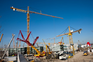  Seit zwei Wochen laufen die Aufbauarbeiten auf dem Freigelände der Messe München, seit Mittwoch findet der Aufbau für die Aussteller in den Hallenbereichen stattFoto: Messe München 