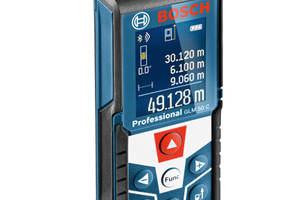  Der Laser-Entfernungsmesser GLM 50 C Professional übermittelt Daten per Bluetooth. 
