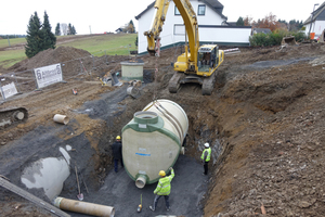  Beim Bau eines neuen Stauraumkanals und einer Regenrückhaltung setzte die Stadt Winterberg auf GFK-Rohre und -Systeme von Amiantit. 