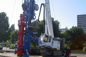  Der neue 683 TP Teleskopkranmäkler von ThyssenKrupp GfT Bautechnik, in enger Zusammenarbeit mit der Firma Sennebogen und der Machinefabriek A. van Hattem &amp; Zoon B.V. entwickelt 