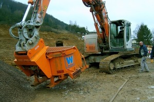  Der Doppelwellenmischer ist eine Standardmaschine, die dem Problem angepasst wurde. Der Betrieb erfolgt hydraulisch unter denselben Bedingungen wie der Terra-Star und wird wechselseitig betriebenFotos: Kronenberger 