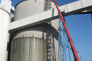  An einem Silo der Nordzucker AG kam im Rahmen einer Sanierung Textilbeton mit Carbonfaserbewehrung zum Einsatz 