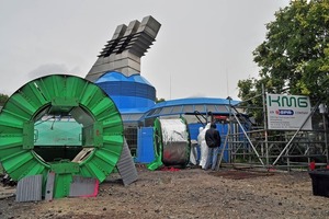  Hauptzugang zum Sanierungsbereich: Ein Schachtbauwerk im Eingangsbereich des Leuzebades, hier mit den Haspeln, die jeweils 1000 m des Wickel-Profilstreifens aufnehmen 