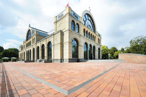  Nach dem Entwurf von K+H Architekten, Stuttgart, wurde das Gründerzeit-Gebäude wieder instandgesetzt. 