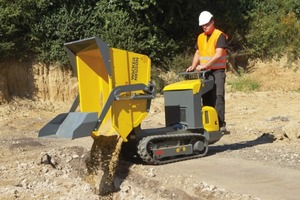  Beim Verfüllen des Grabens erspart der 900 kg ladende TD 9 von Wacker Neuson durch seine Schaufel einen Minibagger und dessen An- und AbtransportFoto: Wacker Neuson  