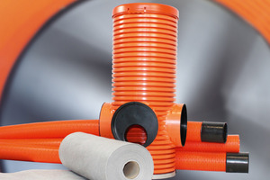  Die drei Komponenten von opti-drän der Fränkischen Rohrwerke – Stangendränrohr, Kontroll-, Spül- und Sammelschacht sowie Filtervlies – erfüllen alle Anforderungen der DIN 4095 